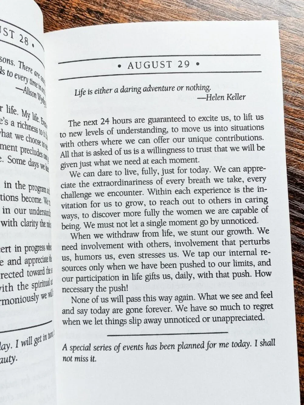 Each Day a New Beginning: Daily Meditations for Women Paperback 1982 Small Book